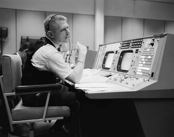 Photo d’origine : Une salle de contrôle